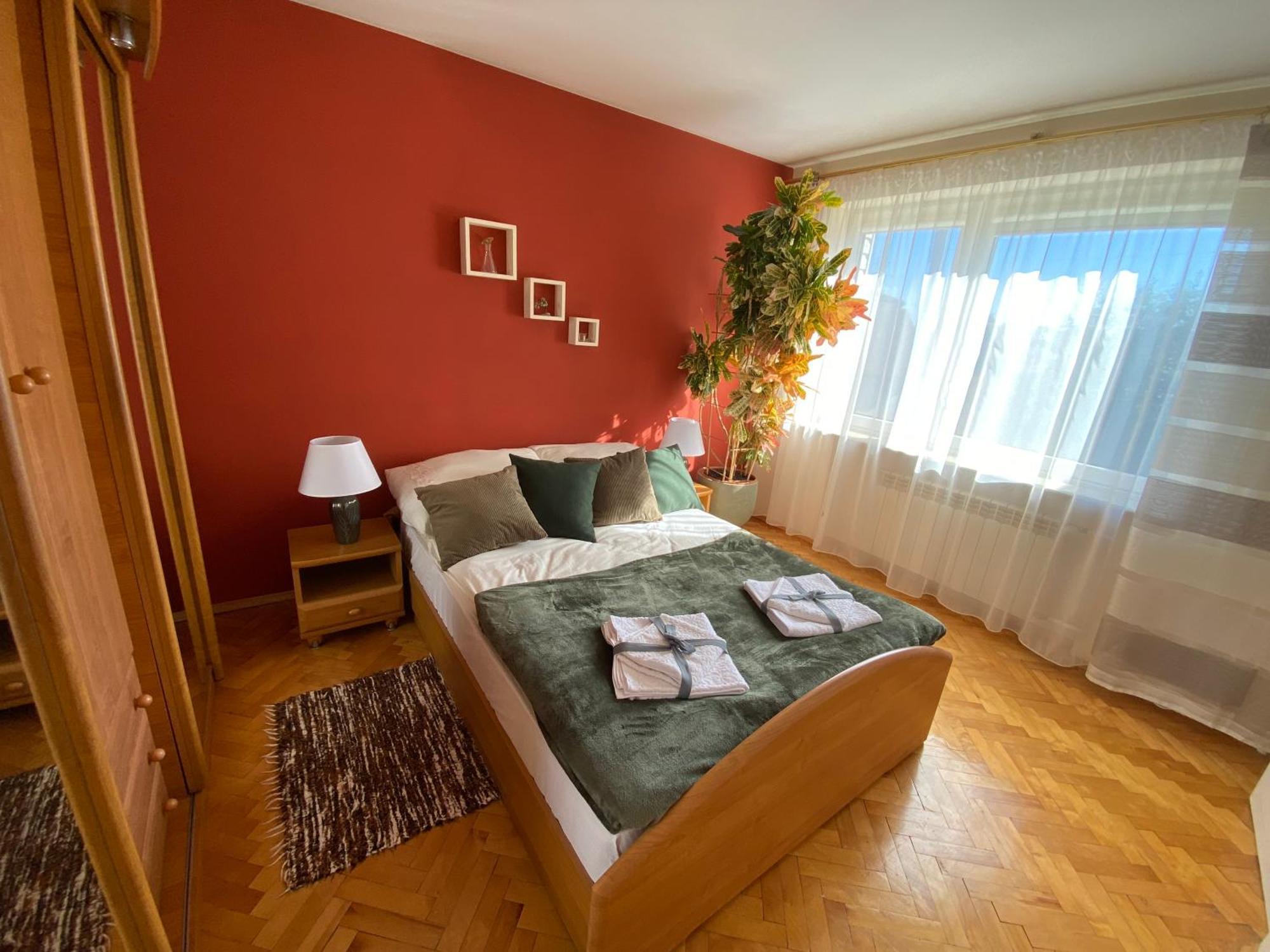 Przytulny Dom Pod Jabloniami Przy Targach Kielce Villa Exterior foto
