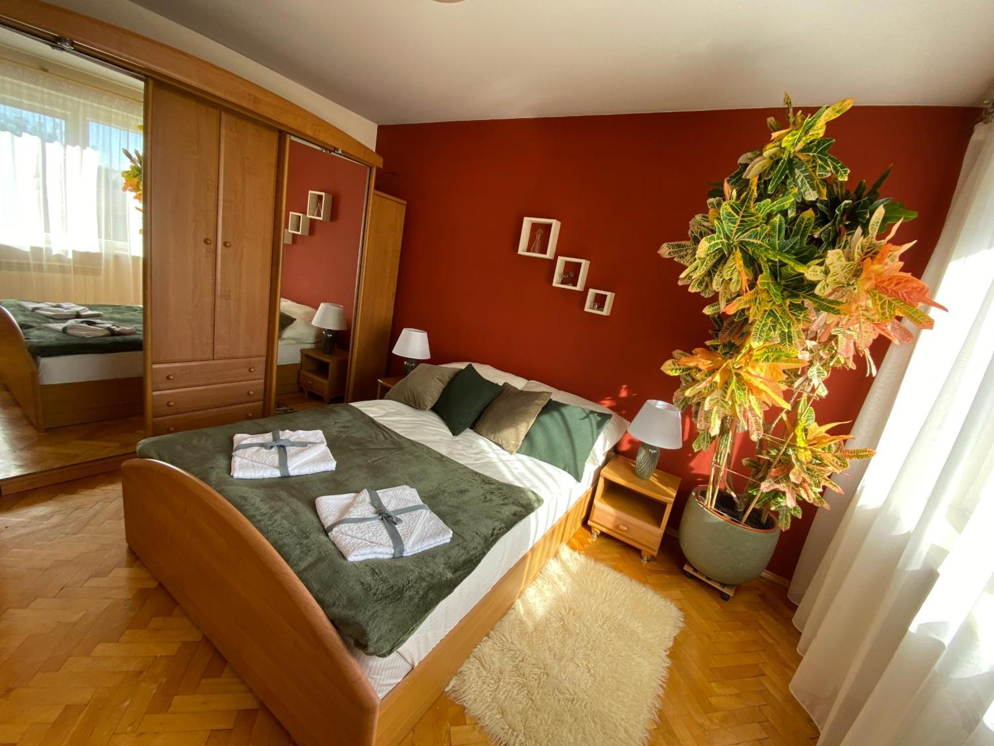 Przytulny Dom Pod Jabloniami Przy Targach Kielce Villa Exterior foto