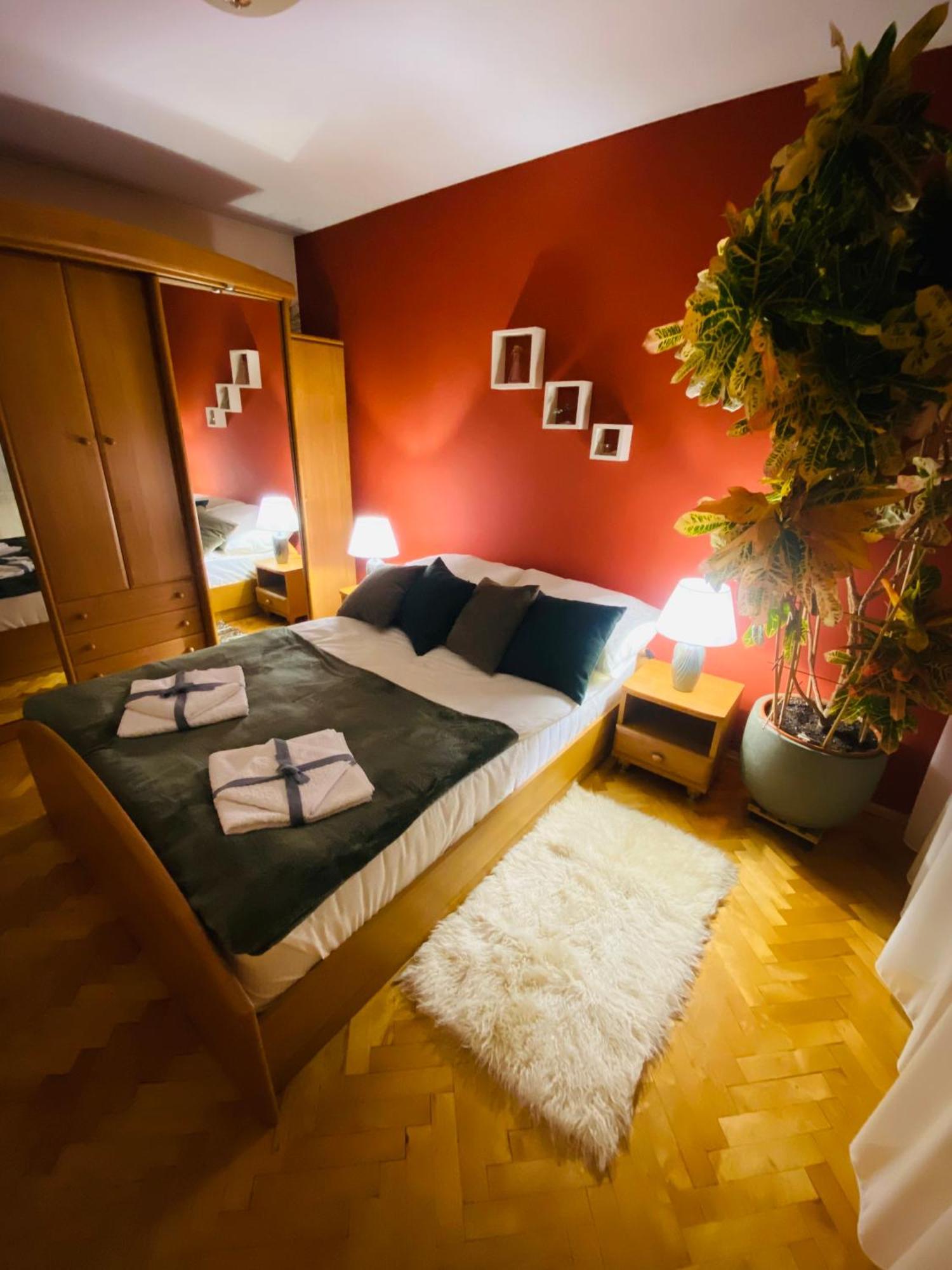 Przytulny Dom Pod Jabloniami Przy Targach Kielce Villa Exterior foto