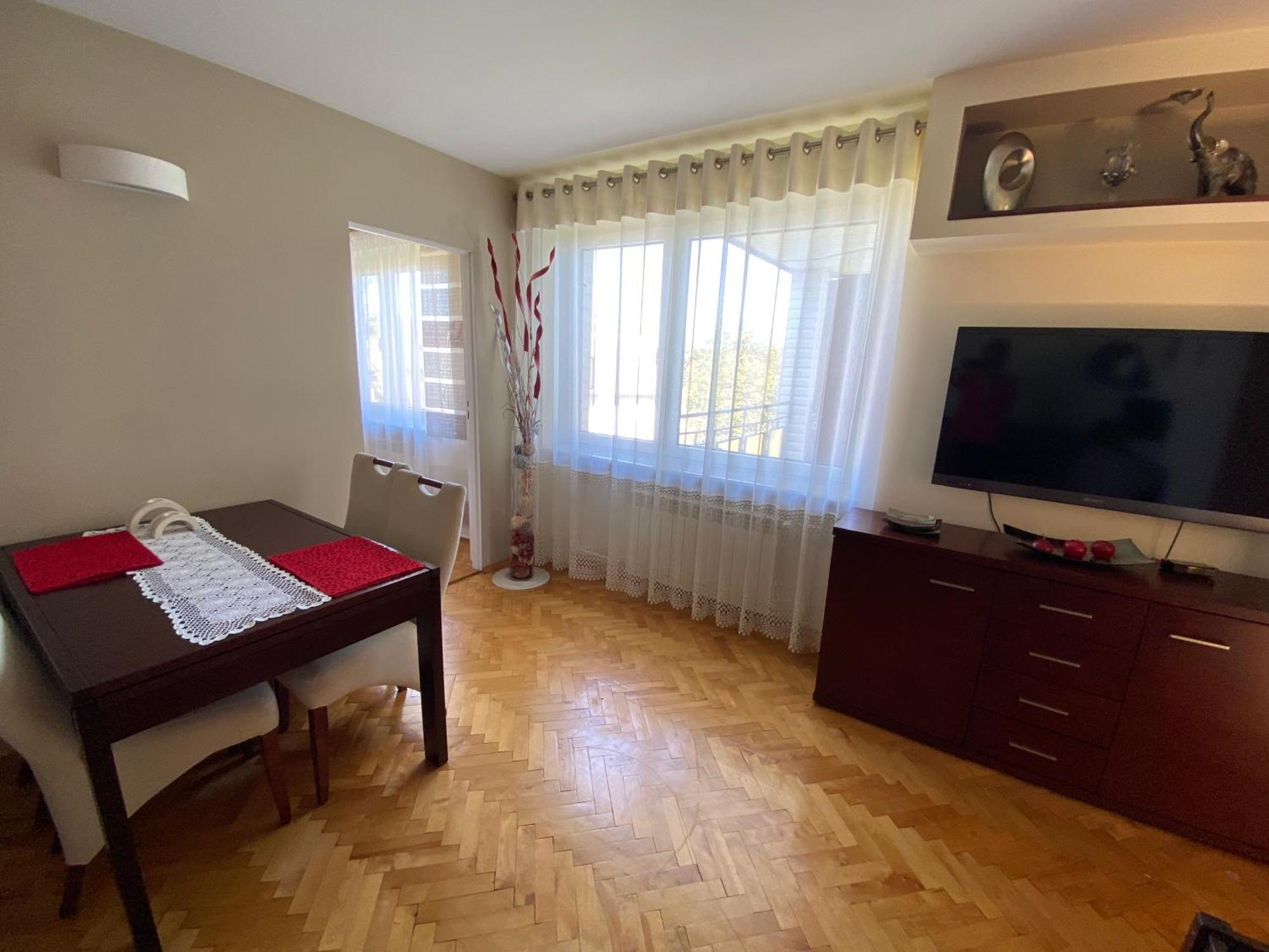 Przytulny Dom Pod Jabloniami Przy Targach Kielce Villa Exterior foto